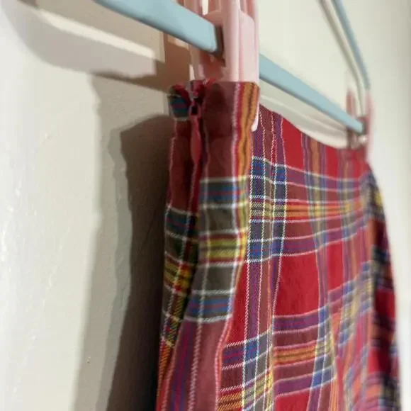 🔥 RED PLAID MINI SKIRT - ROMWE SIZE LARGE 🔥 - Picture 2 of 8